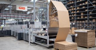 GXO Logistics wdrożyło rozwiązanie do pakowania, które dopasowuje pudełka do ich zawartości