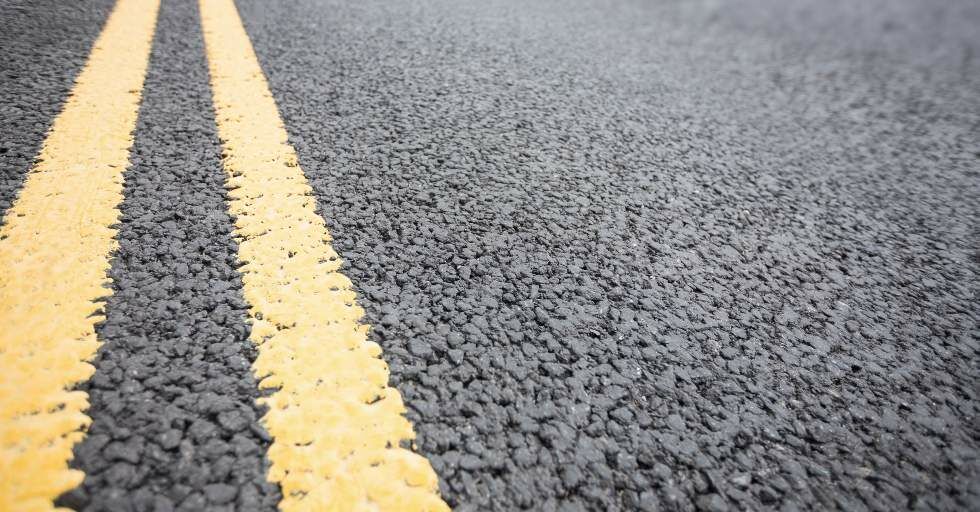 Wykonawcy dróg konsekwentnie wybierają asfalt [RAPORT]