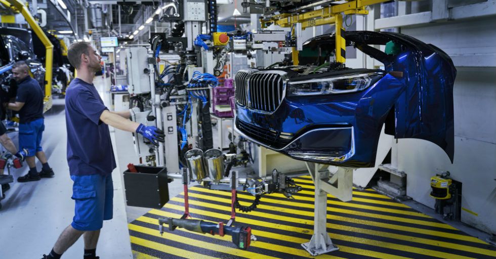 Elastyczne planowanie produkcji w fabryce samochodów BMW