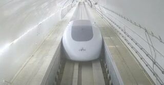 Chiński Hyperloop kończy pierwsze testy, posuwając się naprzód w wyścigu o ultraszybki transport lądowy