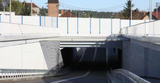 PKP PLK: nowe dwupoziomowe skrzyżowanie w Mosinie