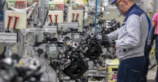 Toyota Motor Manufacturing Poland uruchomiła w Wałbrzychu drugą linię produkcyjną silników hybrydowych