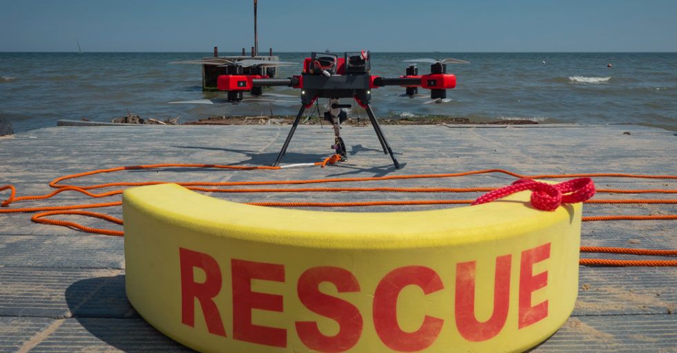 Zastosowanie dronów w ratownictwie wodnym