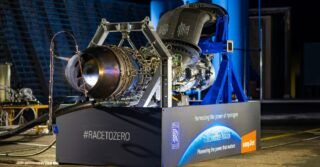 Rolls-Royce i Easyjet zademonstrowali silnik lotniczy napędzany wodorem