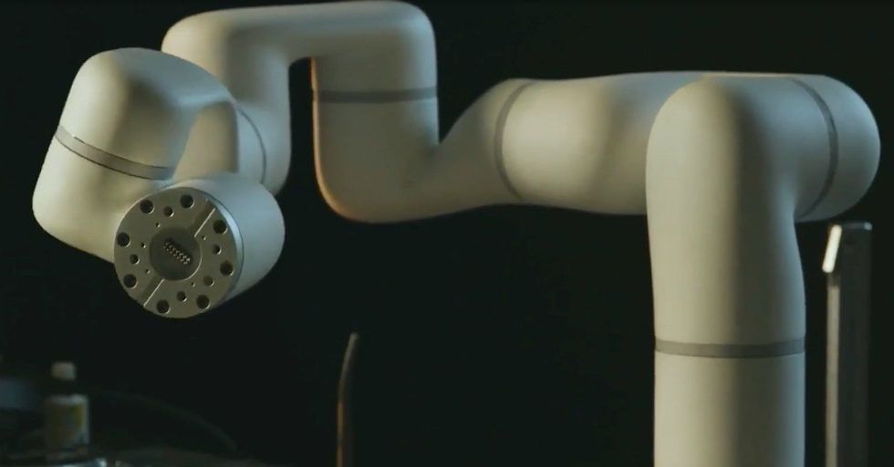 xArm: podobno najbardziej opłacalne, intuicyjne przemysłowe ramię robota